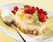 Small rice cakes with berries, fruit and nuts