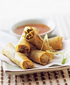 Spring rolls with dip