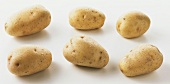 Sechs Kartoffeln
