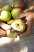 Peeling apples