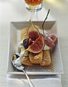 Frozen sponge fingers with vodka and figs