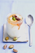 Yoghurt with honey and pistachios
