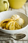 Vanilla ice cream with lemon curd