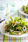Water cress salad with chicken and onions