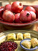 Baklava und Granatäpfel