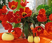 Arrangement of ‘Red Paradise’ tulips