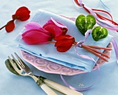 Place-setting decorated with Cyclamen