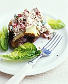 Baked potato with tuna paste