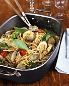 Linguine with clams and basil