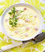 Creamy leek soup with diced ham
