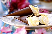 Chocolate cones filled with cream