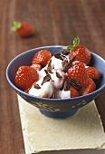 Strawberries with chocolate yoghurt