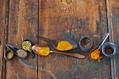 Spices and curry mixtures