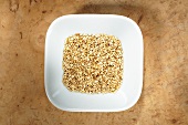 White sesame seeds