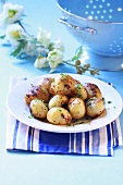 Roasted potatoes with herbs