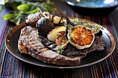 Grilled beef with mushrooms and garlic