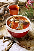 Fischsuppe mit Tomaten