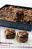 Oat slices with toffee and nuts