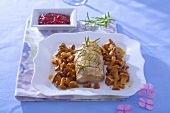 Pork fillet with chanterelles and rosemary
