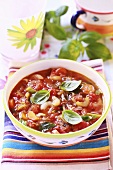 Minestrone mit Basilikum