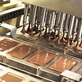 Industrial chocolate production