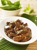 Lammfleisch mit Knoblauchsauce (Vietnam)