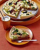 Broccoli quiche with soft cheese and dried tomatoes