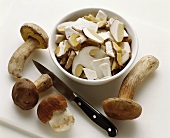 Mushrooms, whole and sliced