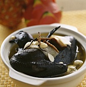 Black chicken with bamboo shoots and caterpillar fungus
