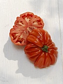 A halved beefsteak tomato, variety ‘Costoluto’