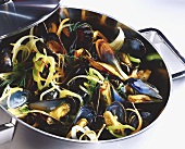 Mussels with saffron