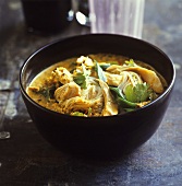 Chicken laksa (chicken with curry and coconut)