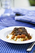 Braised oxtail with mashed potato