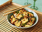 Tortellini with Asian vegetables and cashew nuts