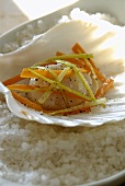 Scallop with vegetable strips