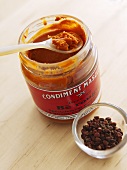 Spicy paste with anatto seeds