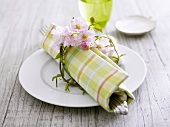 Spring place-setting with blossom wreath