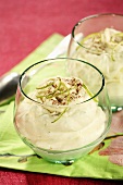 weiße Schokoladenmousse mit Limette