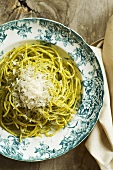Spaghetti with rocket and coriander pesto