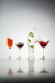 Vier verschiedene Cocktails