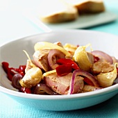 Braised veal fillet with garlic, onions and peppers