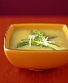 Asparagus soup with green asparagus and Parmesan