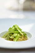 Pasta risotto with grated asparagus