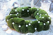 A wreath of moss