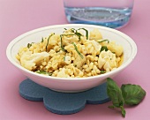 Tender wheat with cauliflower and basil