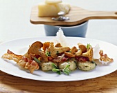 Gnocchi ai finferli (Gnocchi with chanterelles and bacon)