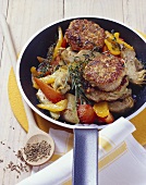 Multigrain burgers with artichokes and peppers