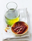 Zutaten für Peperoncini-Öl