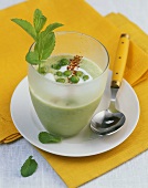 Cold minted pea soup