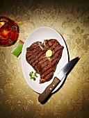T-Bone-Steak mit Kräuterbutter